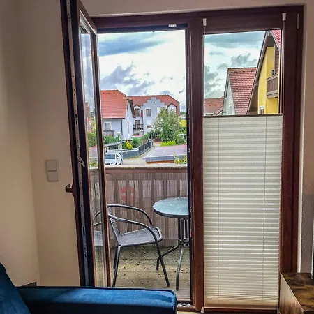 Fuer 2 Mit Balkon アパート ベルナウ・バイ・ベルリン