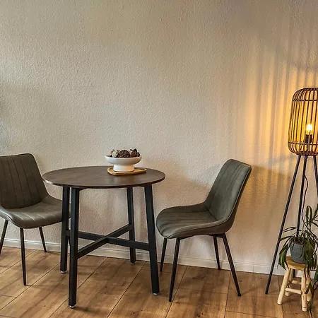 Fuer 2 Mit Balkon 아파트